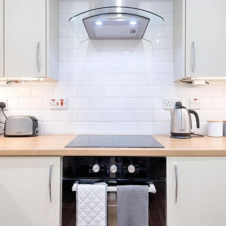Large Green Garden, 4 Bedrooms, Sleeps 8 Swansea Exterior foto