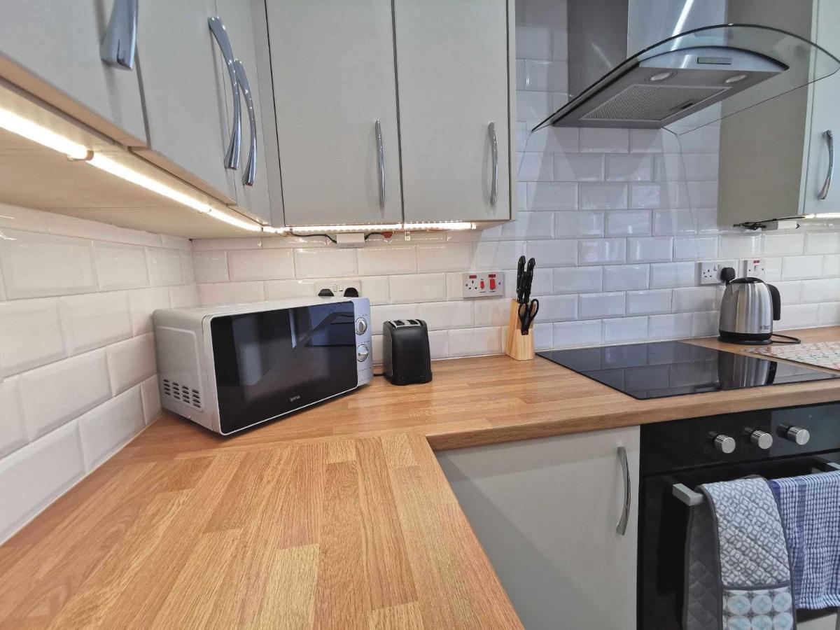 Large Green Garden, 4 Bedrooms, Sleeps 8 Swansea Exterior foto