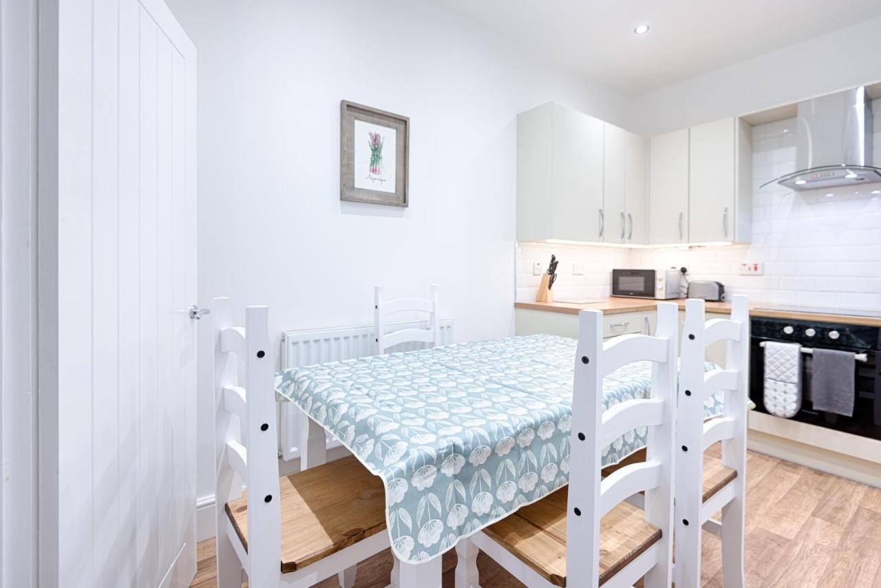 Large Green Garden, 4 Bedrooms, Sleeps 8 Swansea Exterior foto